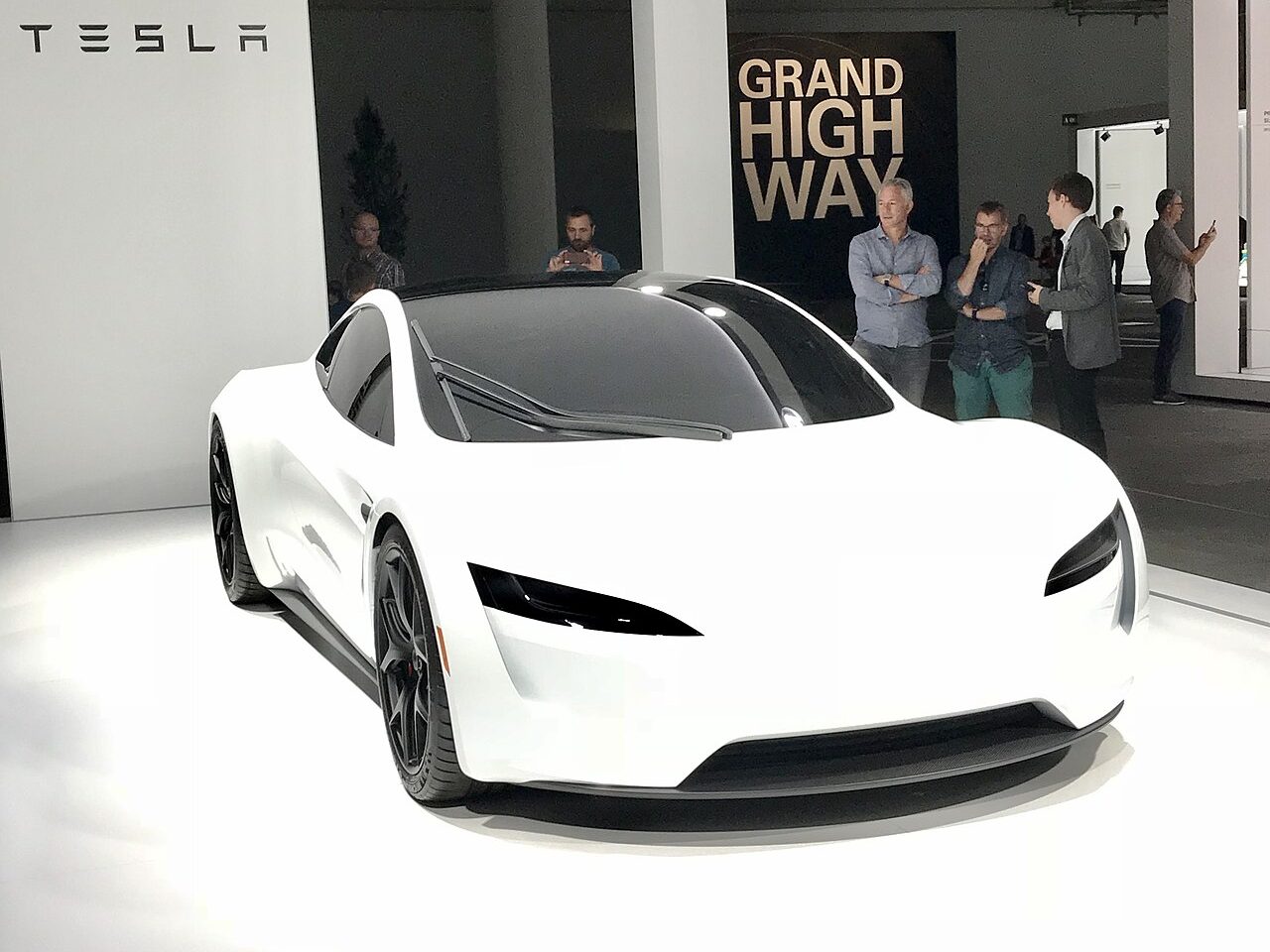 New Tesla Roadster Revealed: Thrusters, Three Trims and a 2028 Build Date